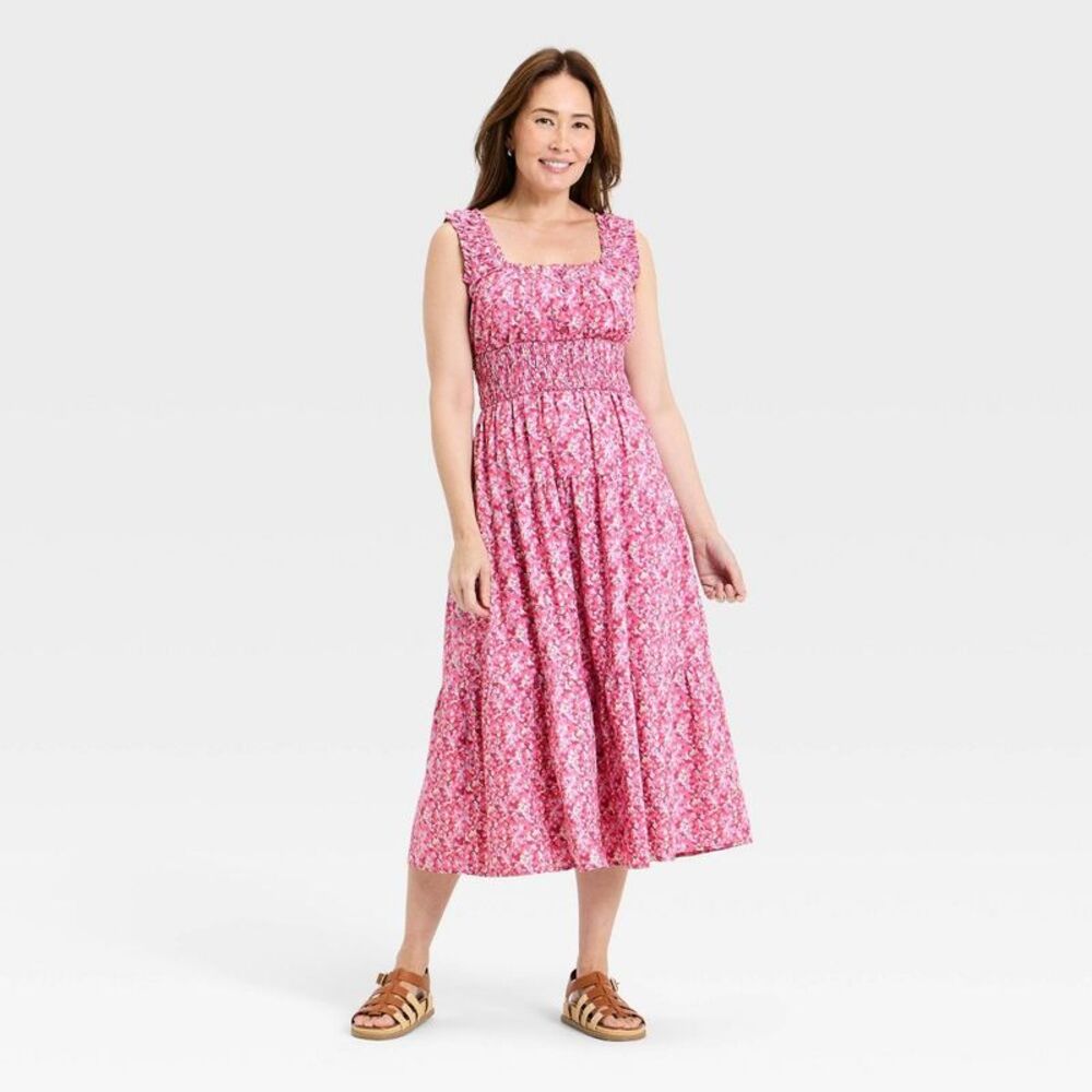 Open Box - Universal Thread - Women's Sleeveless Button-Front Smocked Pink